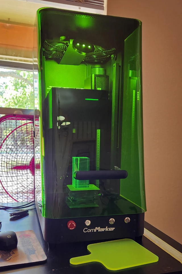 The Omni X in action, engraving the inside of a crystal block
