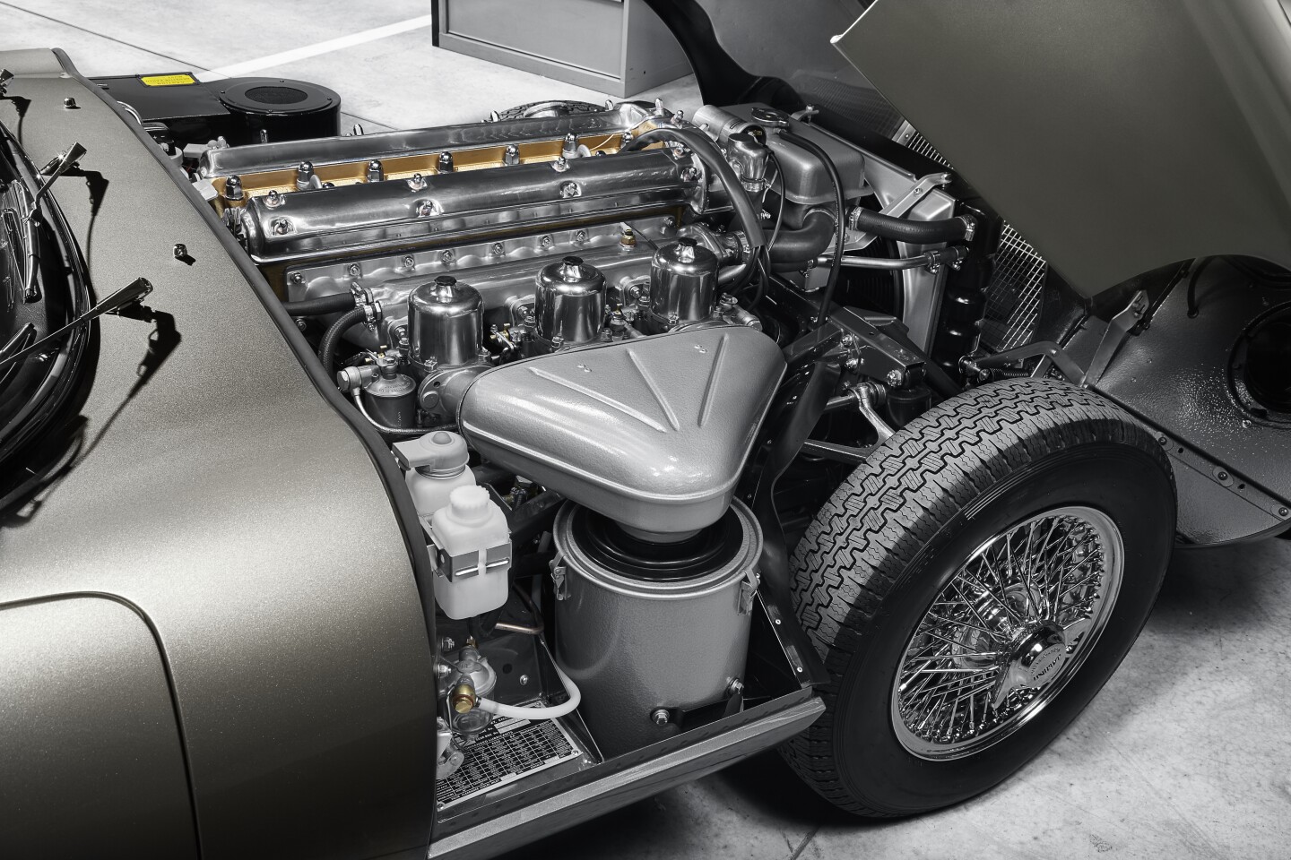 Jaguar E-type Reborn