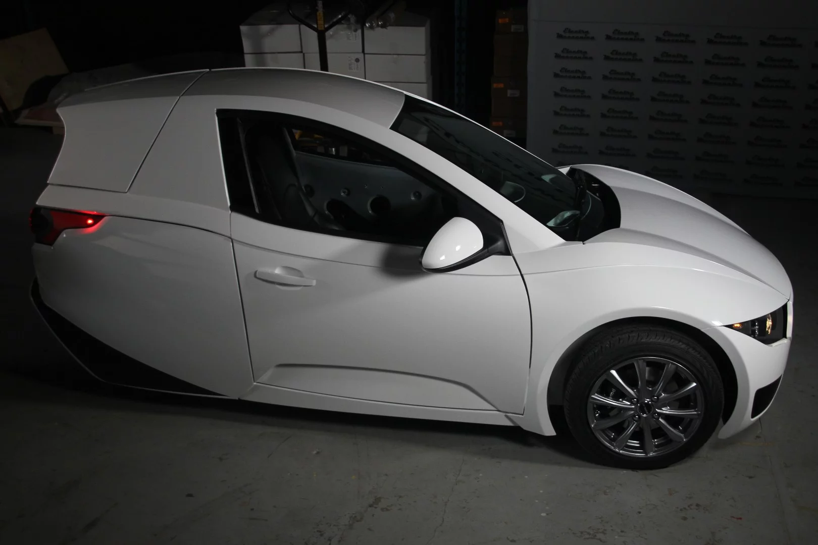 The Solo's 16.1 kWh battery offers up to 100 miles of driving per charge