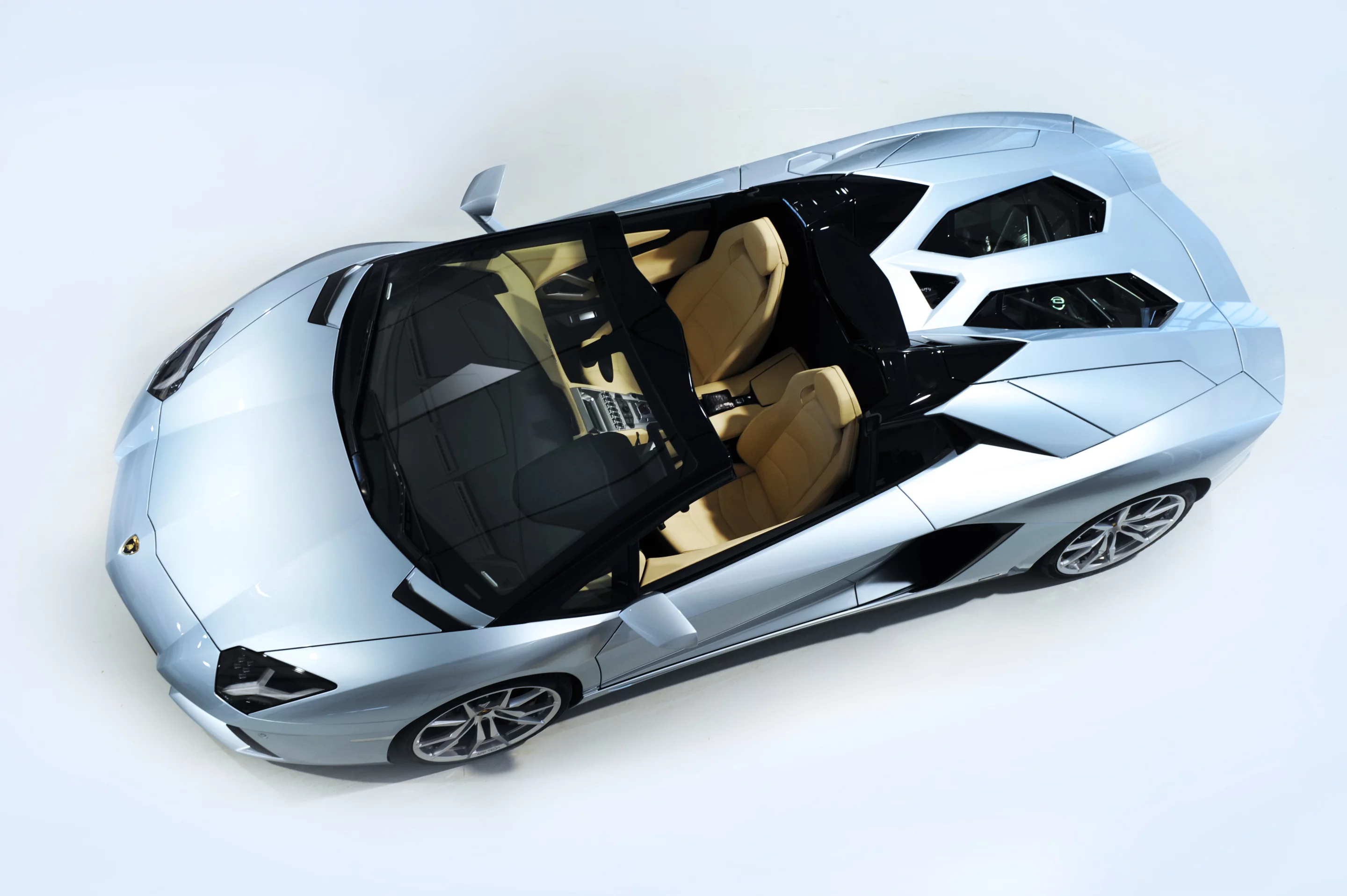 Lamborghini Aventador LP700-4 Roadster top view