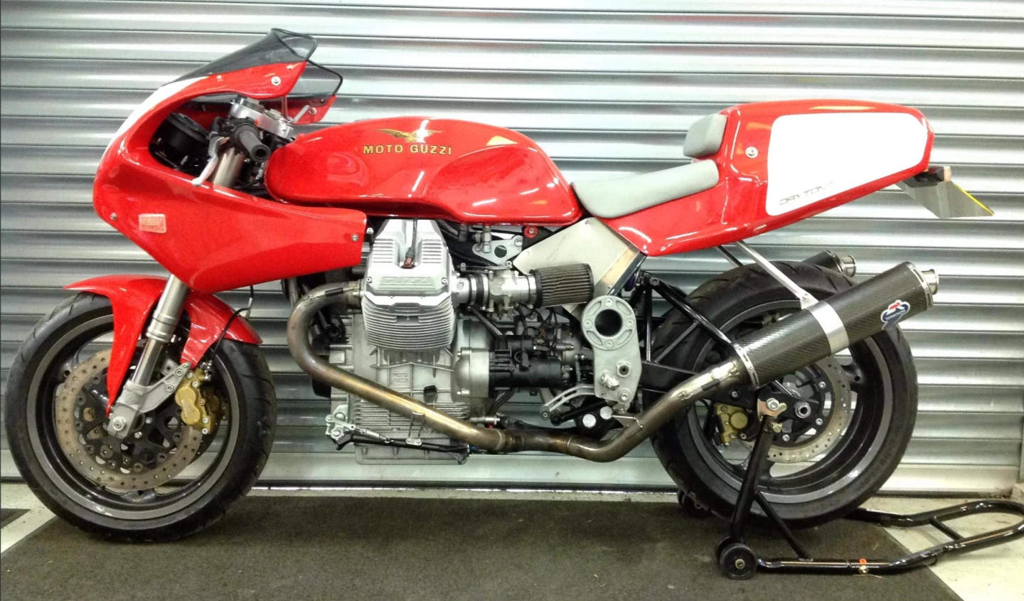 This 1992 Moto Guzzi Daytona 1000, Lot 154 at Bonhams Autumn Stafford Sale (18-Oct-15) is estimated to sell for between £9,000 and 11,000 ($14,000 and $17,000)