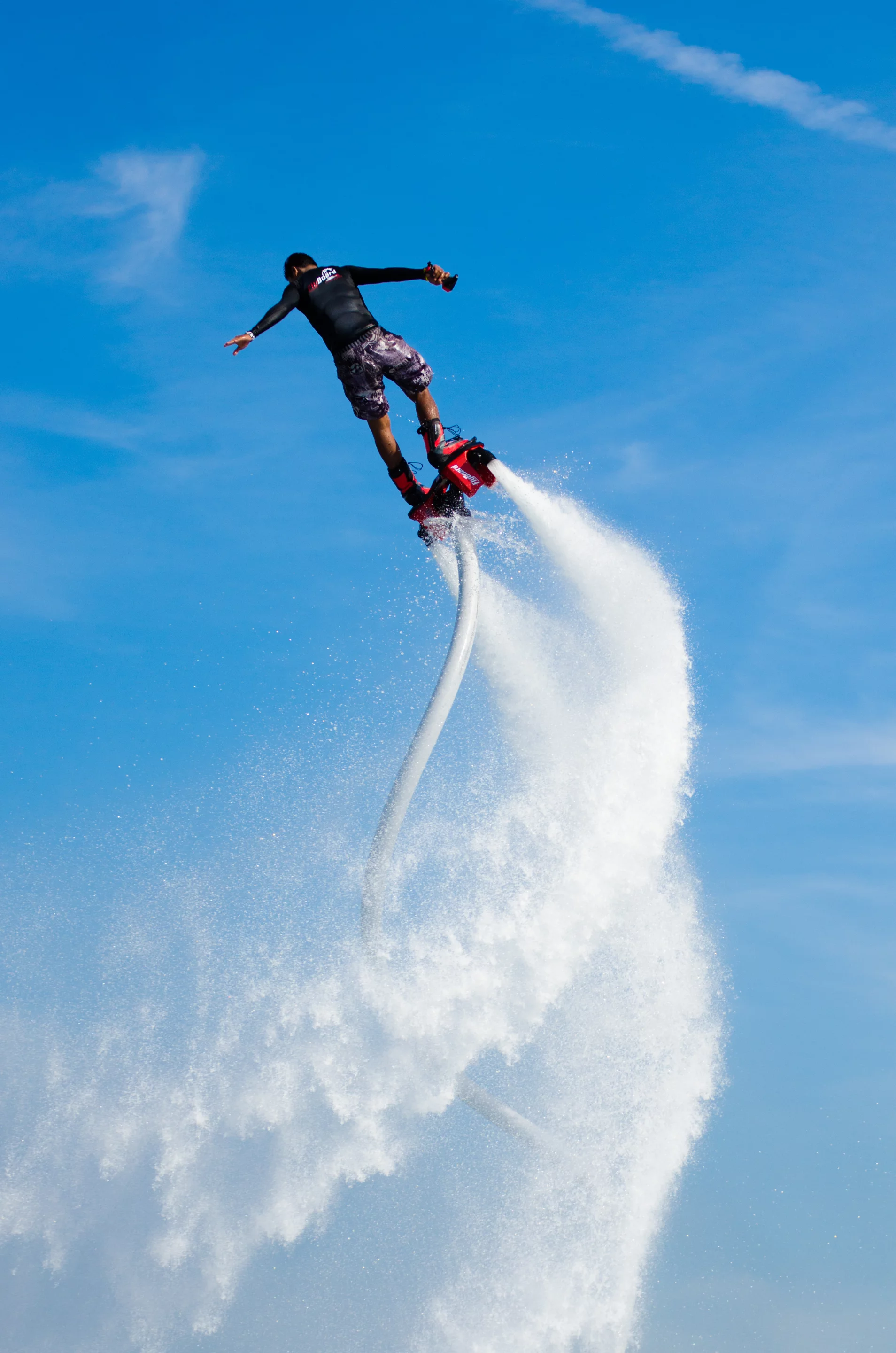 Thailand's Suksan Tongthai took the world title again at the 2014 Flyboard World Cup held in Dubai, December, 2014, backing up the 2013 title he won in Qatar (Photo: Liam McKenna)