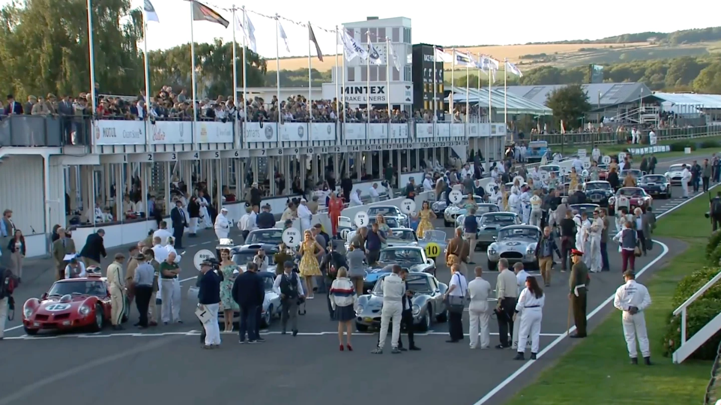 The grid forms up for the Kinrara Trophy race at Goodwood Revival 2018