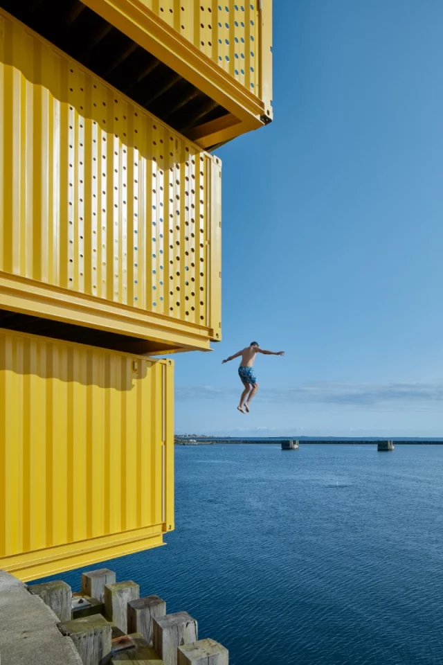 The Water Sports Center Halsskov's diving tower offers access to diving points at 4 m (13 ft) 8 m (26 ft) and 11 m (36 ft)