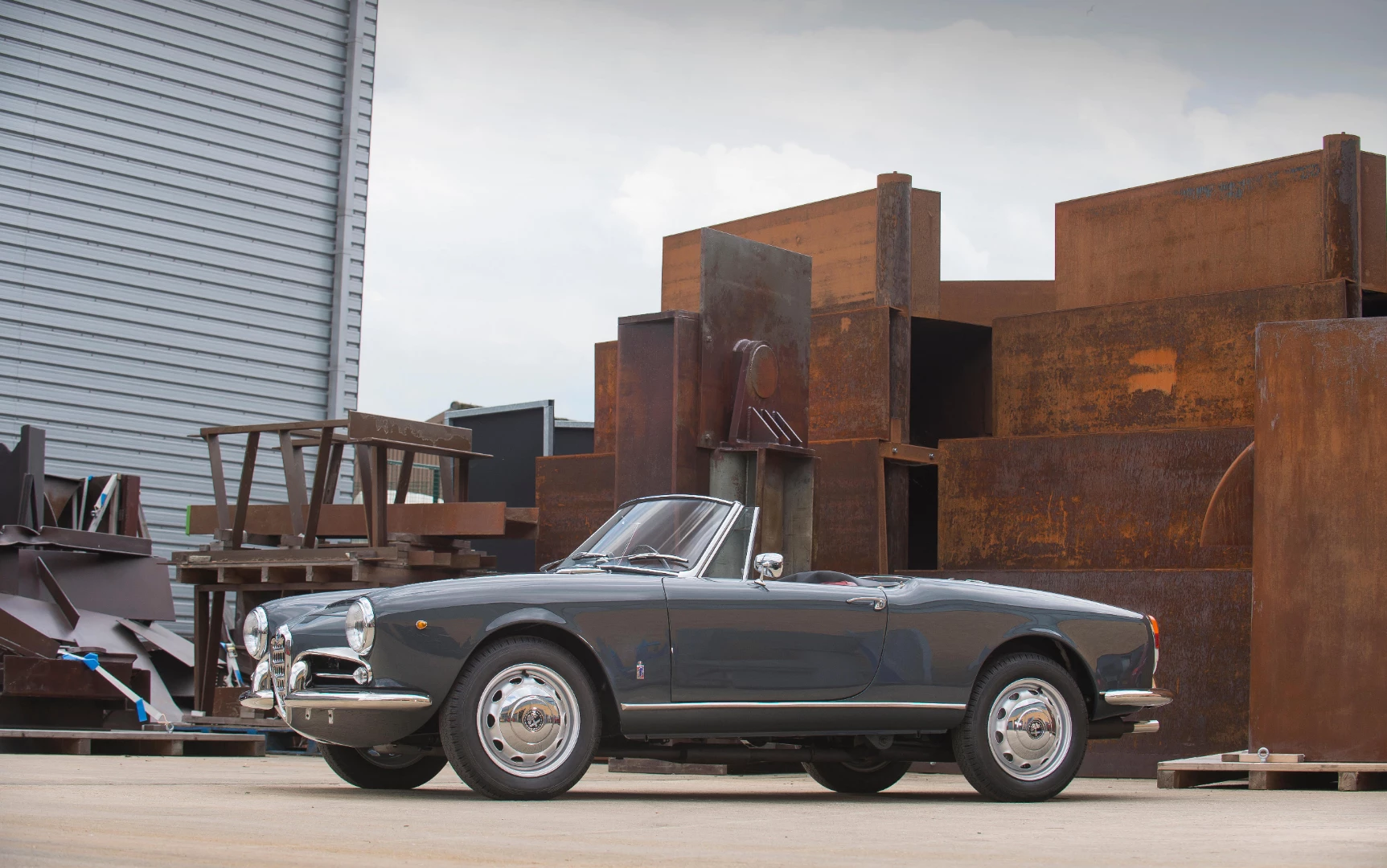 Proof that you can buy a gorgeous highly-collectible car for not much is this 1964 Alfa Romeo Giulia 1600 Spider with coachwork by Pininfarina. The car is a rare right-hand drive model, had a thorough ownership history and had been professionally restored in 2017. It sold for £79,900($105,597)