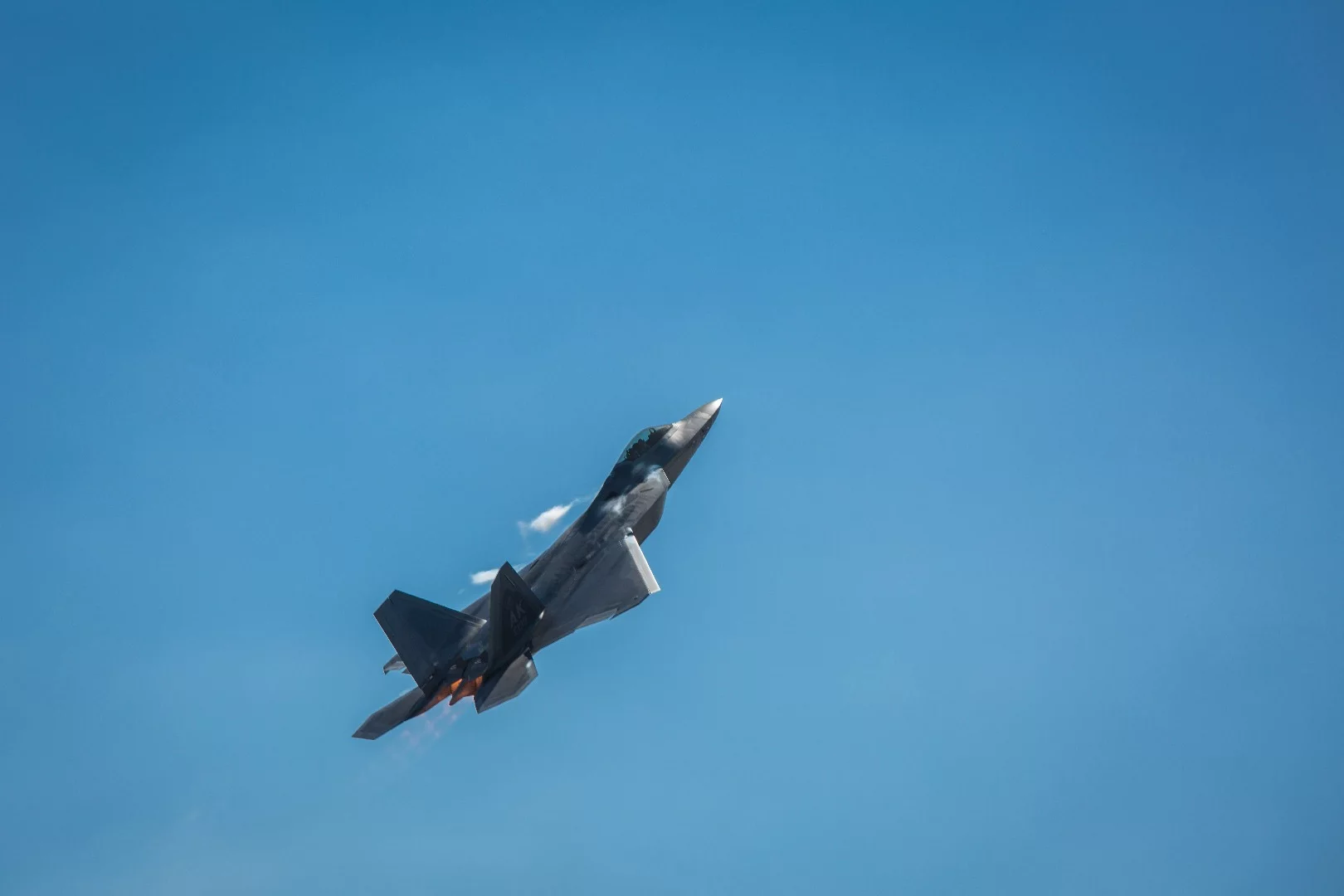 F-22A Raptor: fearsome in a power climb