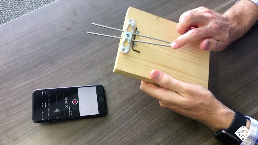The new-fangled mbira in use