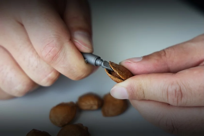 The AcePick's blade doubles as a pry tool