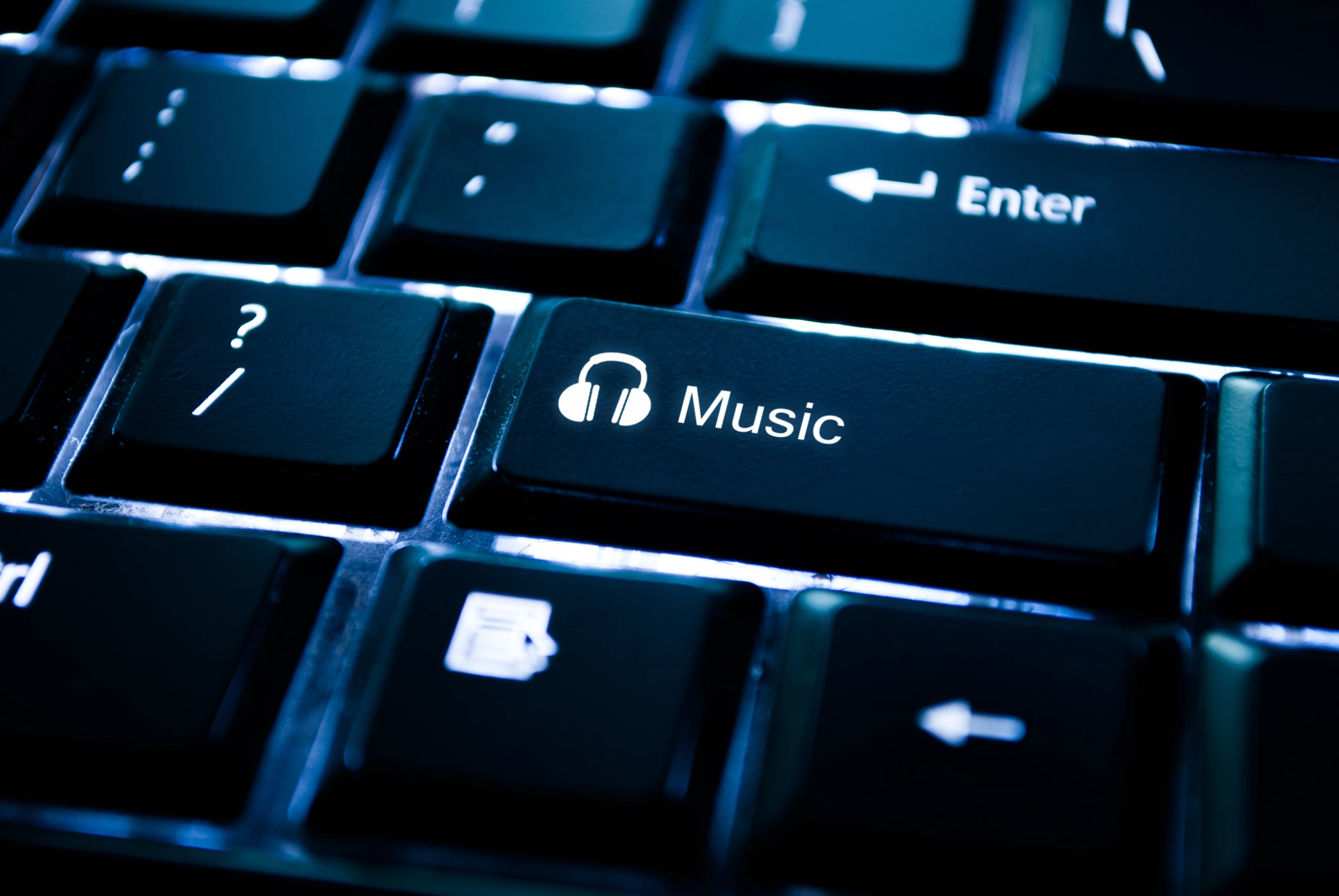 Could artificial intelligence render composers obsolete, or will it usher in a new era of creativity in music creation? (Photo: Shutterstock)