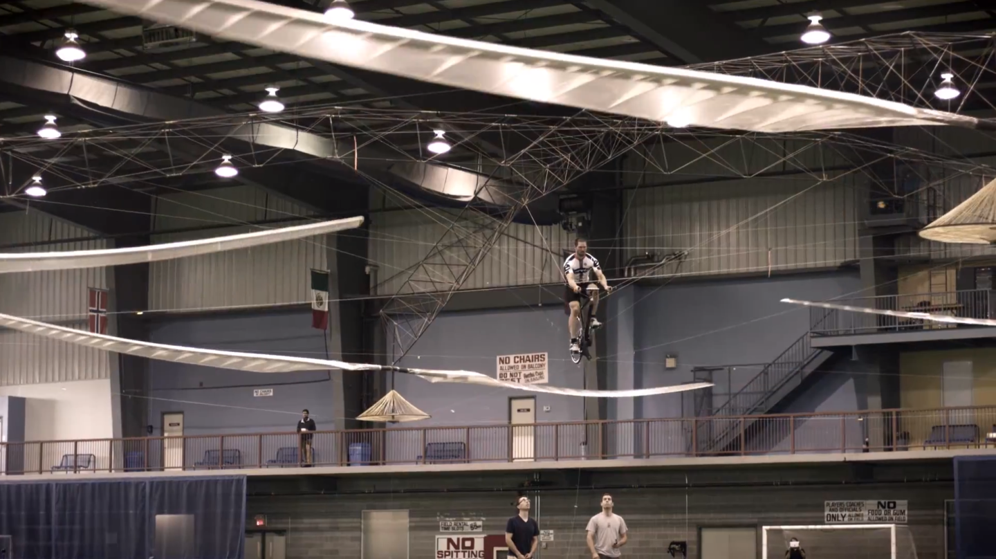 The prize-winning flight of AeroVelo's Atlas (Video still: AeroVelo)