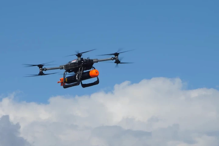 The T-600 with its Sting Ray torpedo