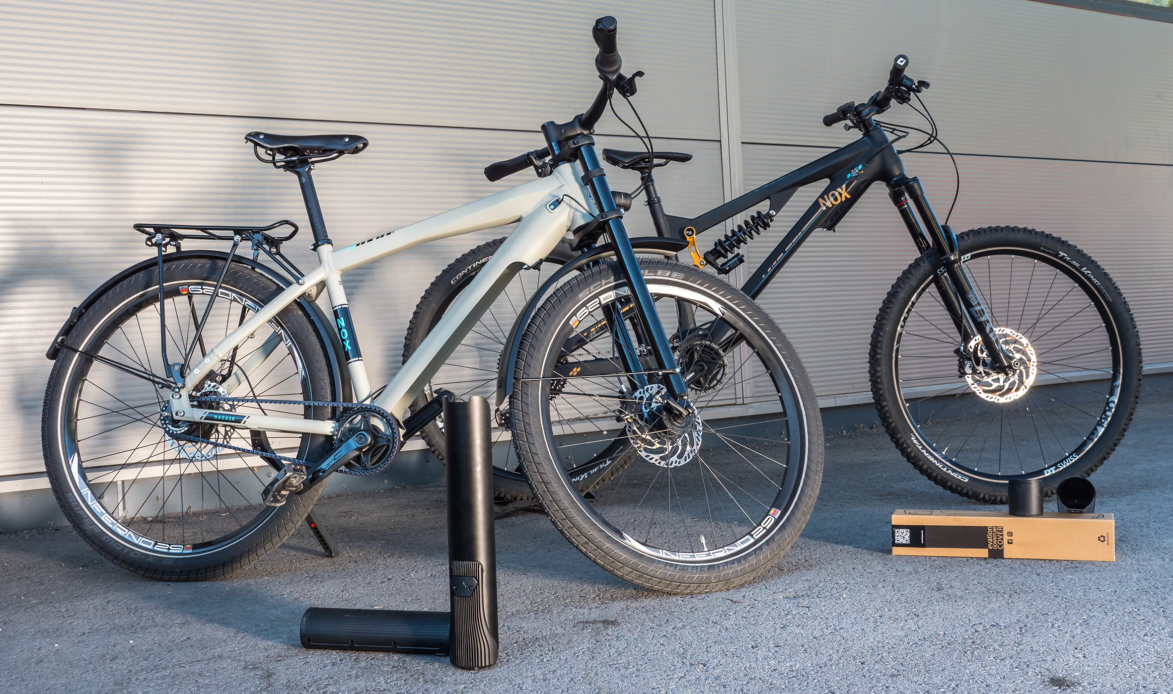 Nox bundles two ebikes with a single motor power unit