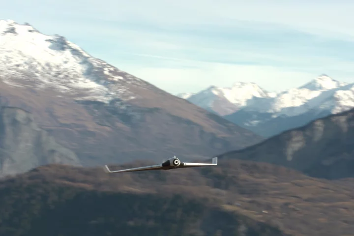 Parrot claims the Disco is simple to fly and involves no learning curve