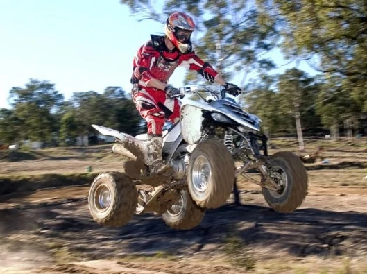 Raptor 700 on the MX track