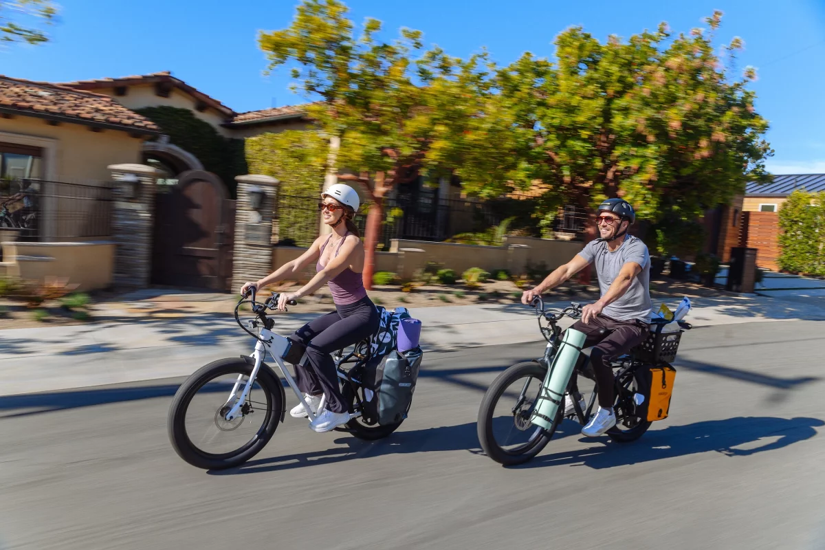 At up to 20 mph of motoring and a claimed range of over 47 miles, the MG Cargo carries you and your gear over more ground than most city commutes require