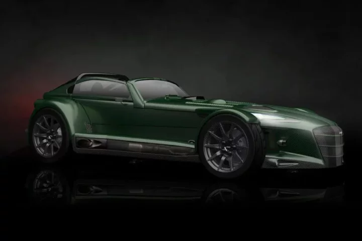 The ultra-lightweight Donkervoort D8 GTO JD70 will pull 2 g in the corners