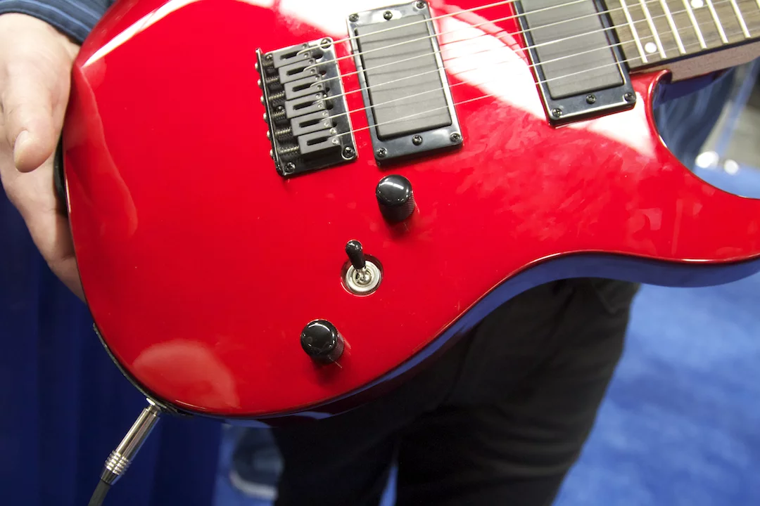 The Peavey AT-200 featuring Auto-Tune for Guitar by Antares