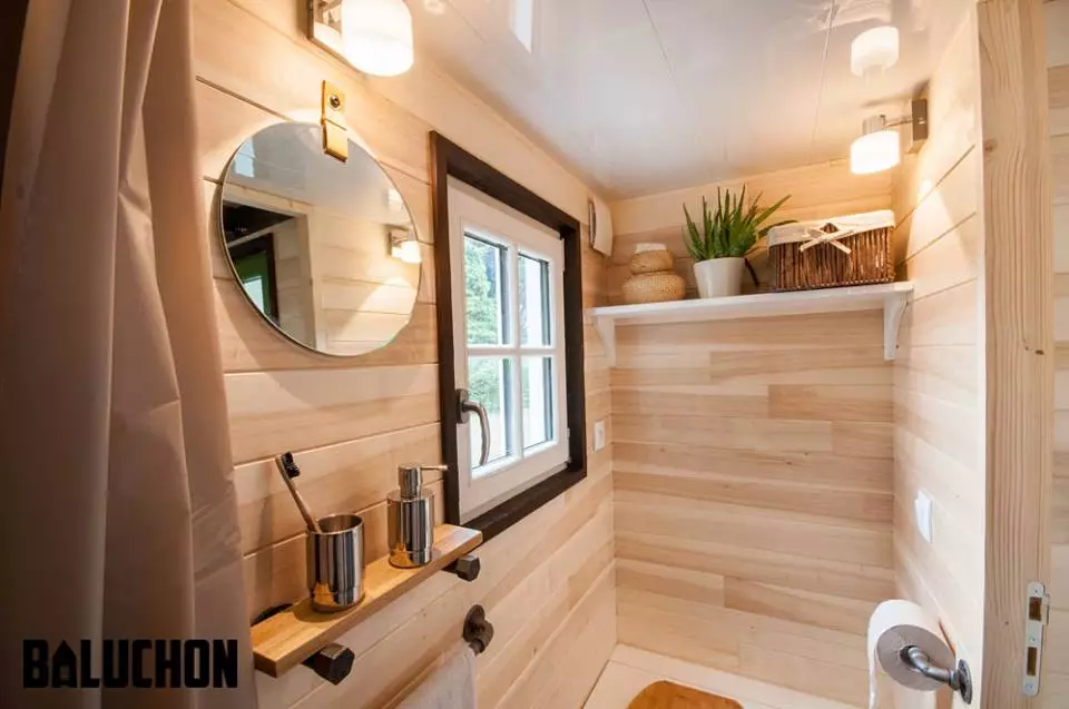 La Bohème's bathroom