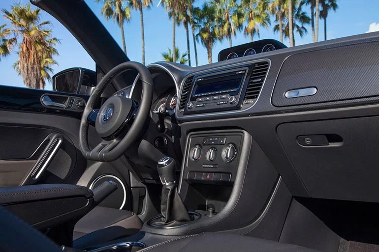 2013 Volkswagen Beetle Convertible interior
