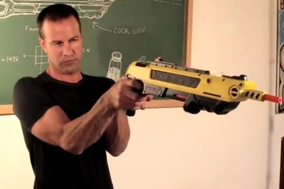 Lorenzo Maggiore with his Bug-A-Salt pump action gun that finishes bugs off with a pinch of salt