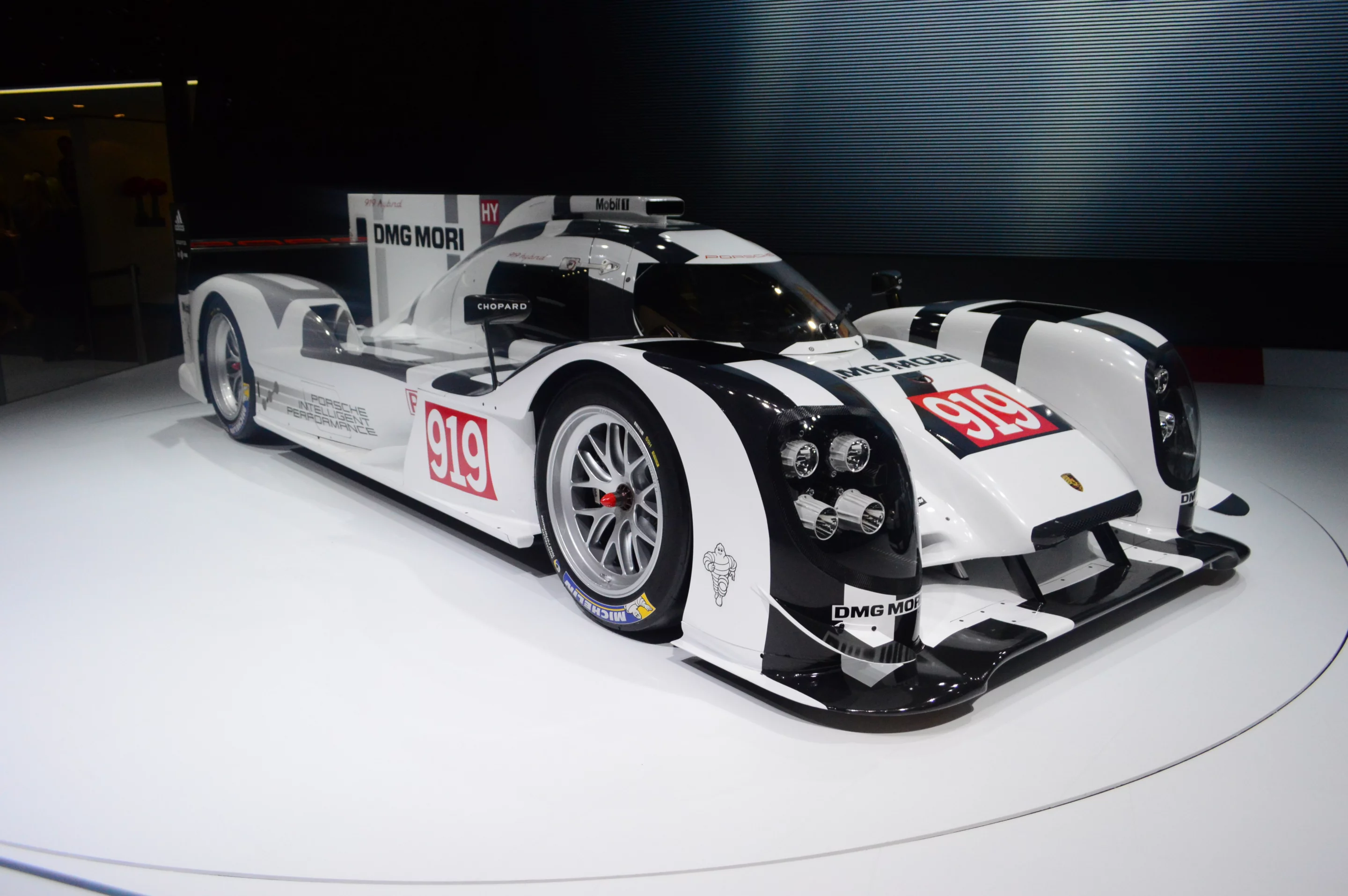 The Porsche 919 Hybrid unveiled (Photo: CC Weiss/Gizmag.com)