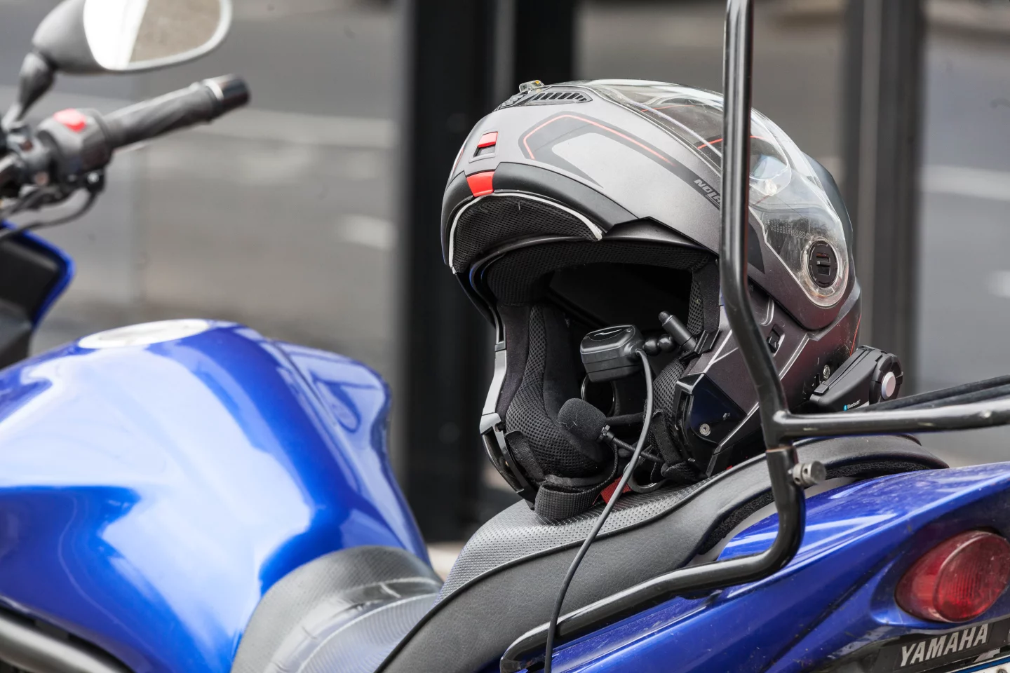 BikeHUD, installed in a Nolan N104 with a custom mount (Photo: Loz Blain)