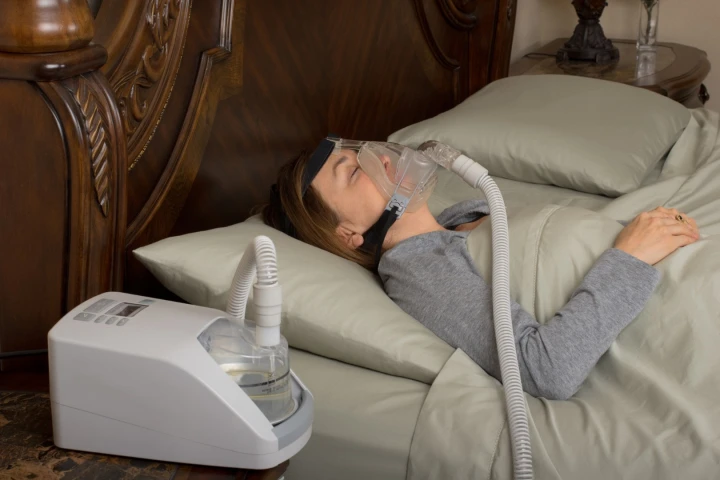 A new study has found subjects suffering from sleep apnea display higher levels of tau in the brain, a toxic protein often associated with Alzheimer's disease