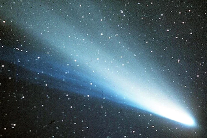 Comet West (C/1975 V1) as seen on March 9, 1976 (Photo: NASA)