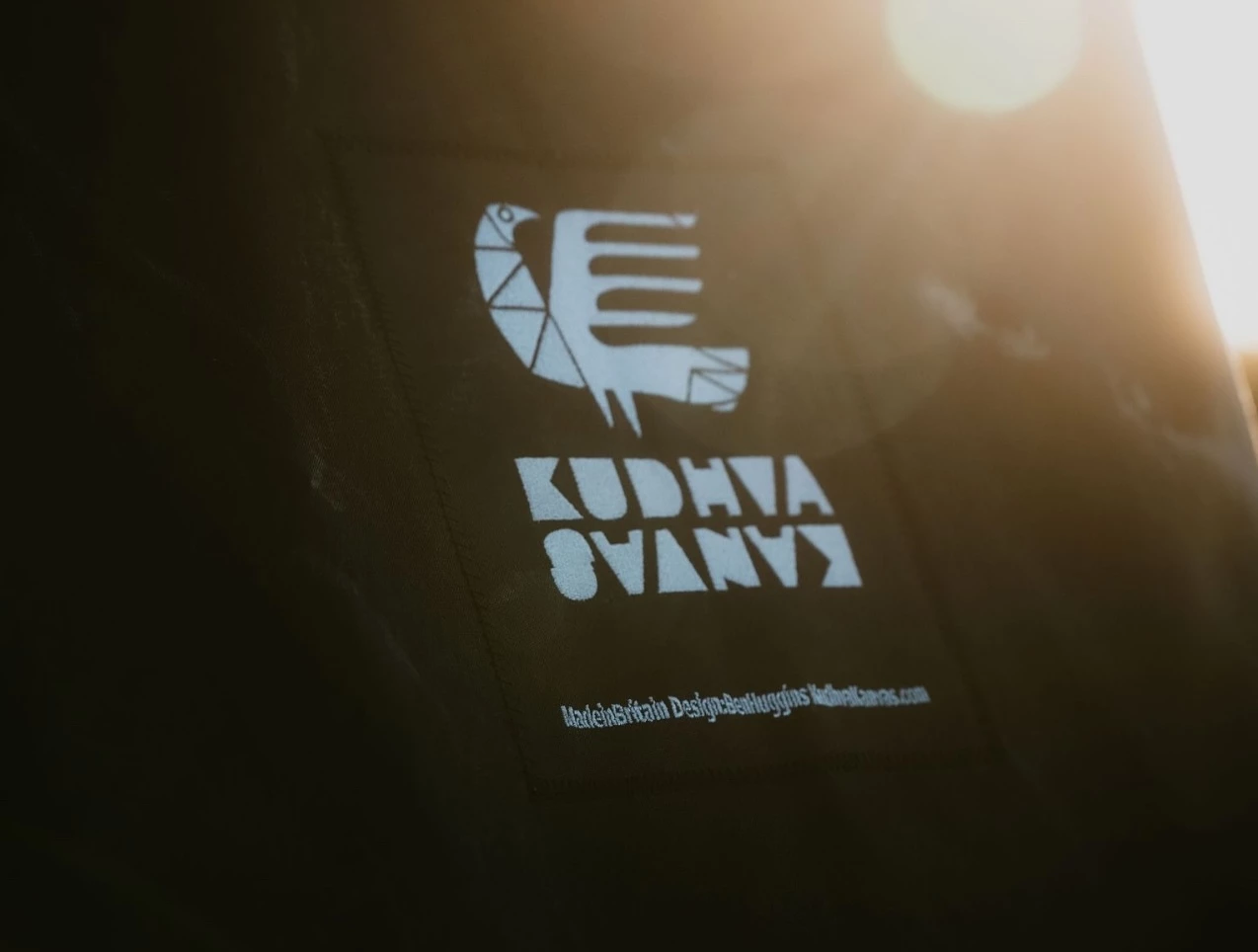 Kudhva combines recyclable aluminum and heavy-duty canvas in its Made-in-Britain construction