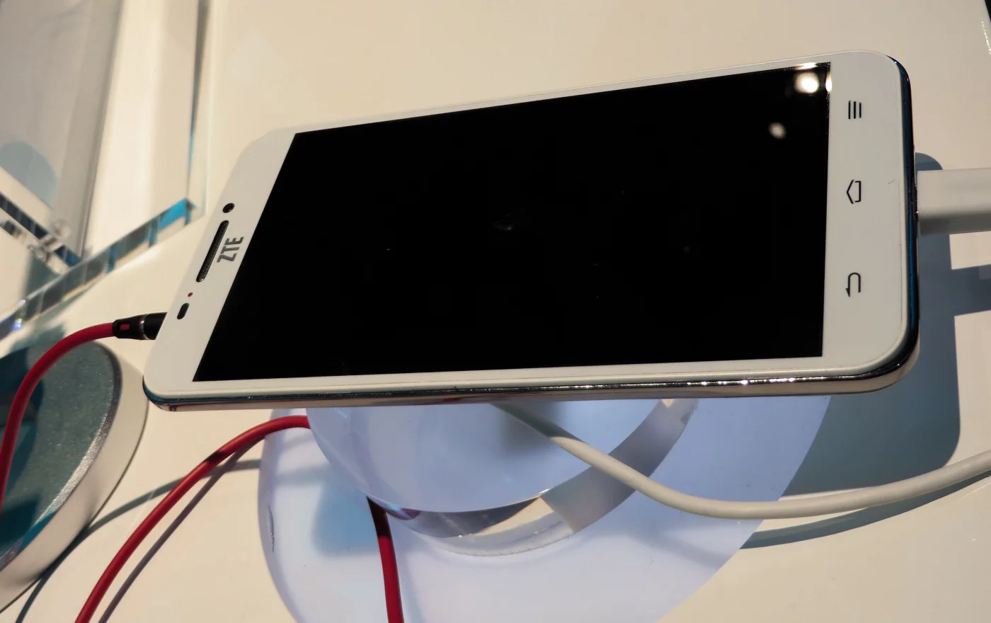 ZTE's original Grand Memo – a successor device will be announced at Mobile World Congress