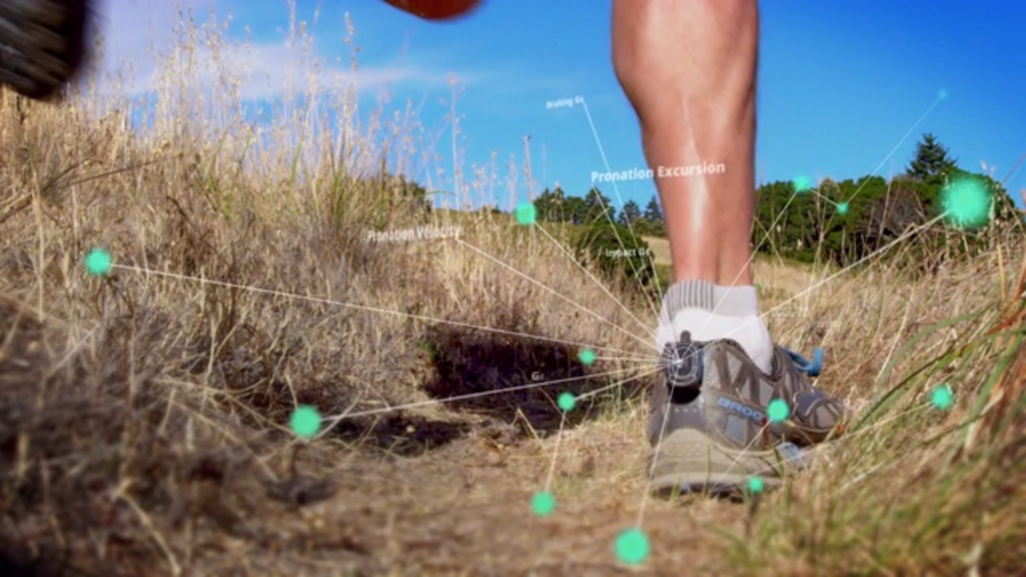 The wearable can be attached to any pair of running shoes