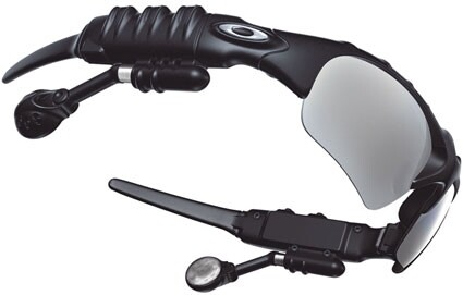 Aside from a few buttons on the side, the glasses are said to resemble a regular pair of eyeglasses with a design similar to the Oakley Thumps (Photo: Oakley)