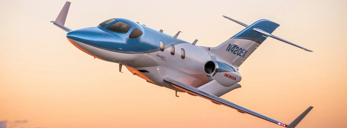 The HondaJet Elite will come in three color variants: Ice Blue, Ruby Red and Monarch Orange