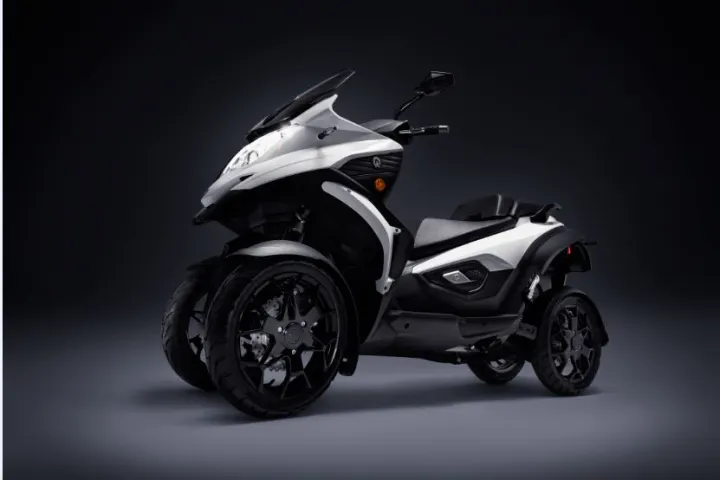 Quadro Qooder: narrow-track urban mobility with 4-wheel grip and stability