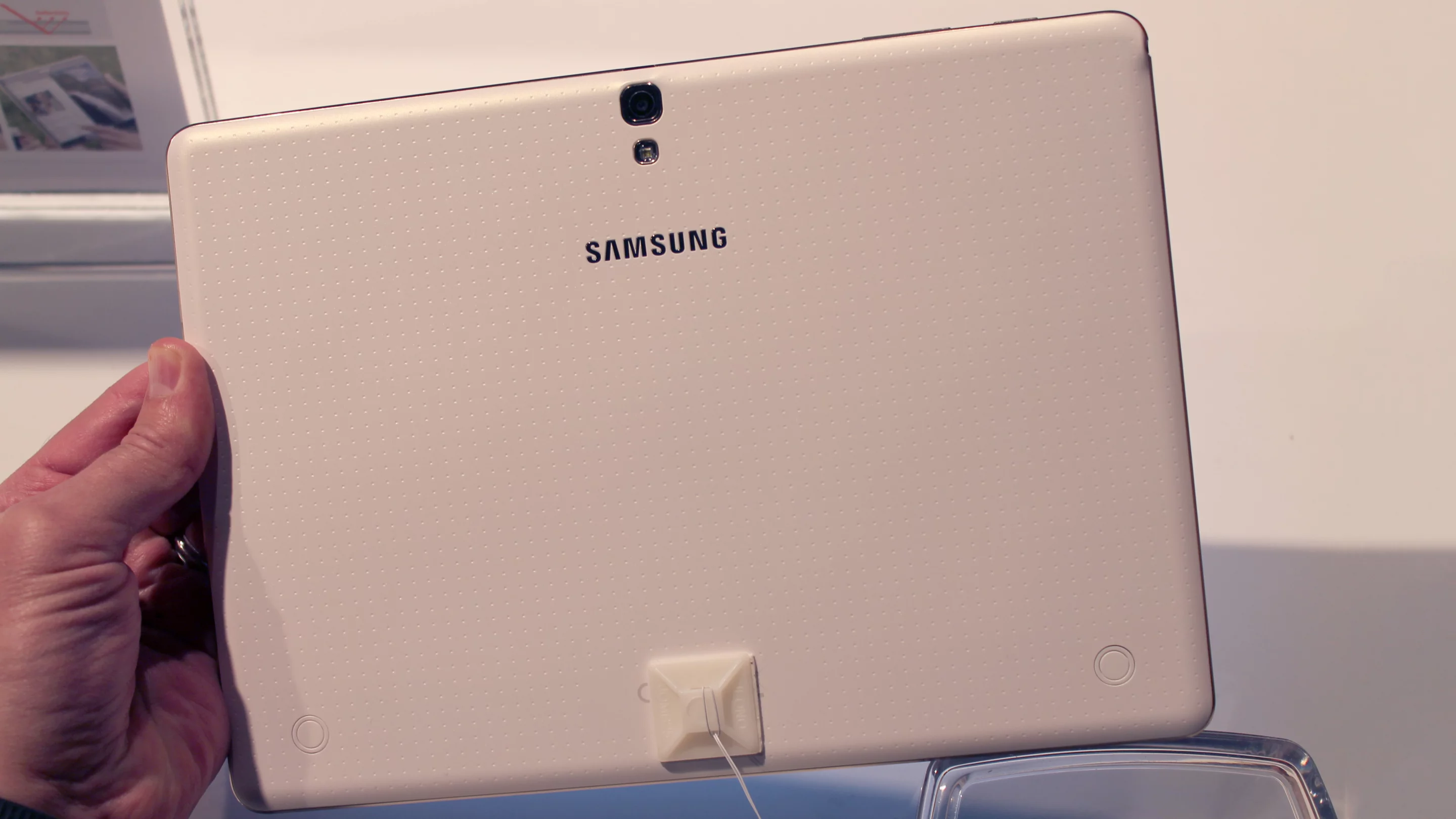 The dimpled pleather backing is, erm, back