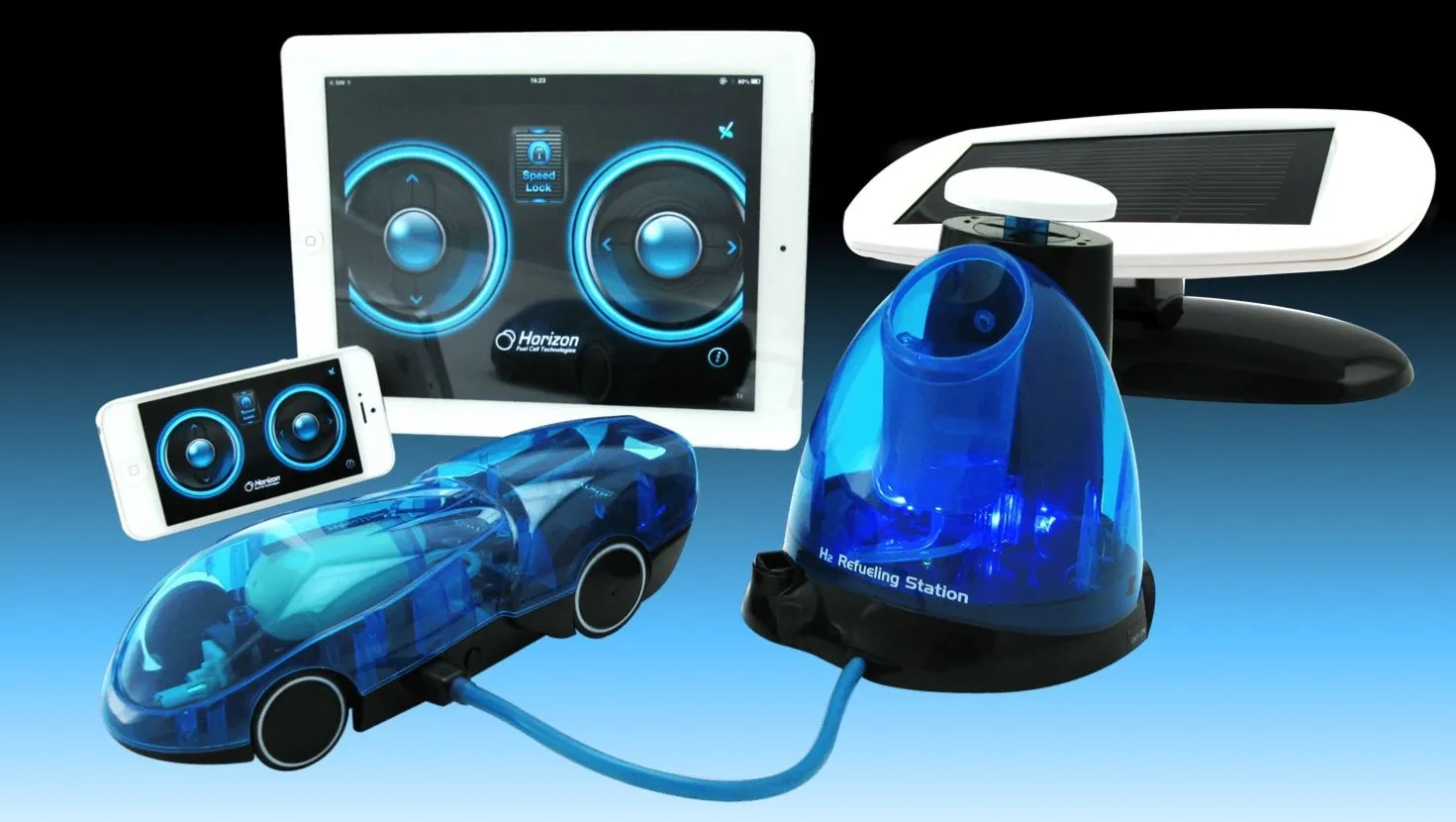 The i-H2GO comes with a photovoltaic panel and a refueling station (users supply their own mobile devices)
