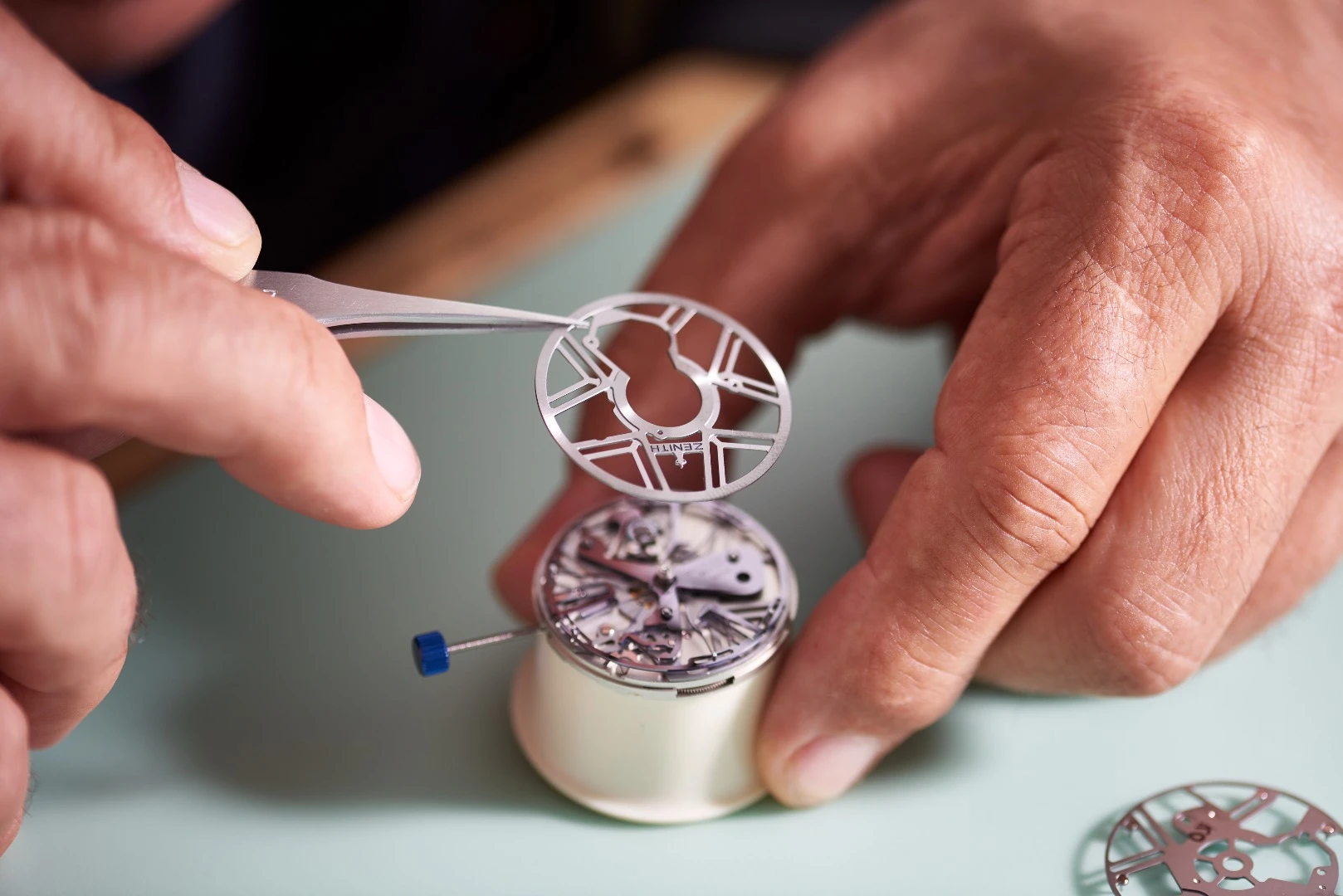 Installing the oscillator
