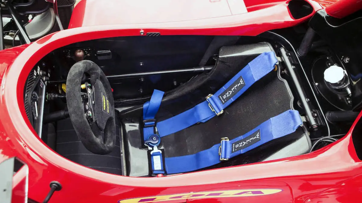 Lola engineers didn't need to change much of the cockpit on the F1R other than to add turn signal indicators, light switches and a handbrake