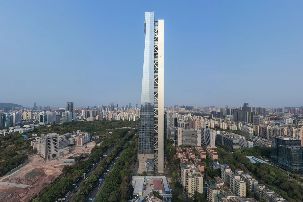 Hanking Center in Shenzhen, China, is the tallest detached-core skyscraper in the world and reaches a maximum height of 359.8 m (1,180 ft)