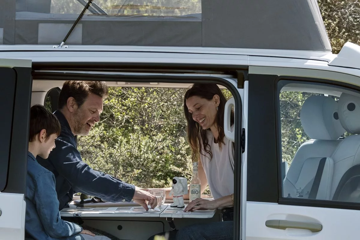 Enjoying family time in the Tonke EQV Touring