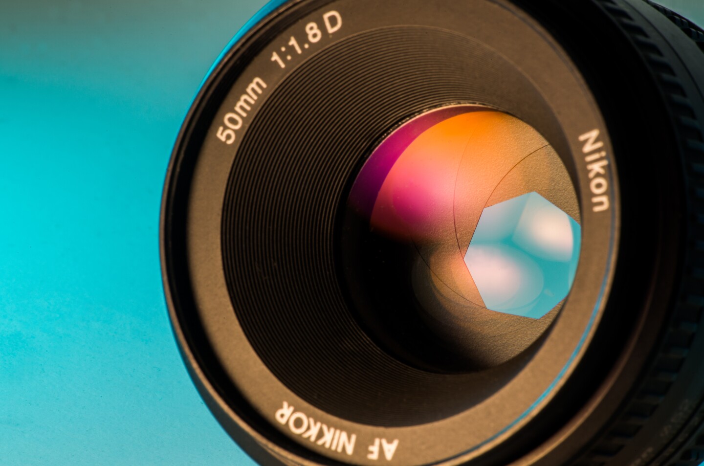 Diaphragm blades within a lens can move to control the amount of light which passes through