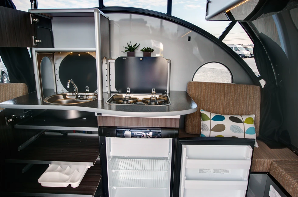 The R 1713's two-burner LPG flush mount stove