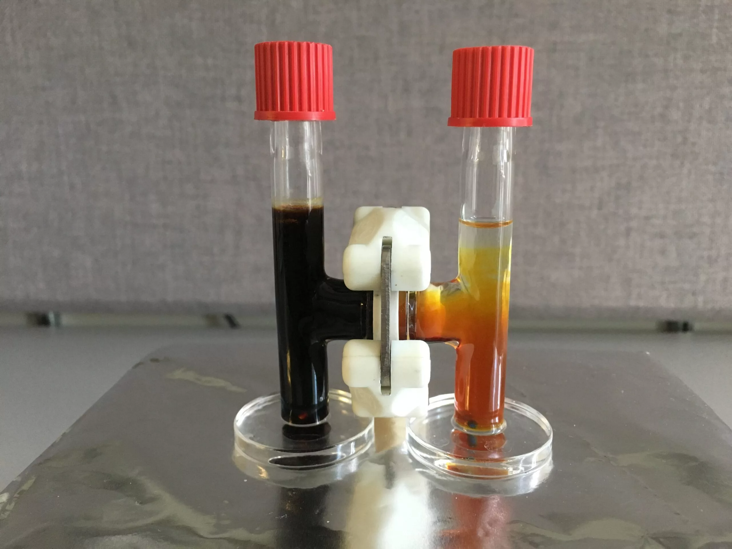 An industry-standard membrane can be seen leaking lithium polysulfides