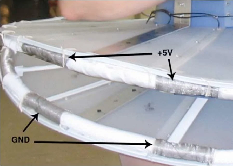 When an upper soft switch comes into contact with its lower counterpart, a sound is produced (Photo: D Wilde)