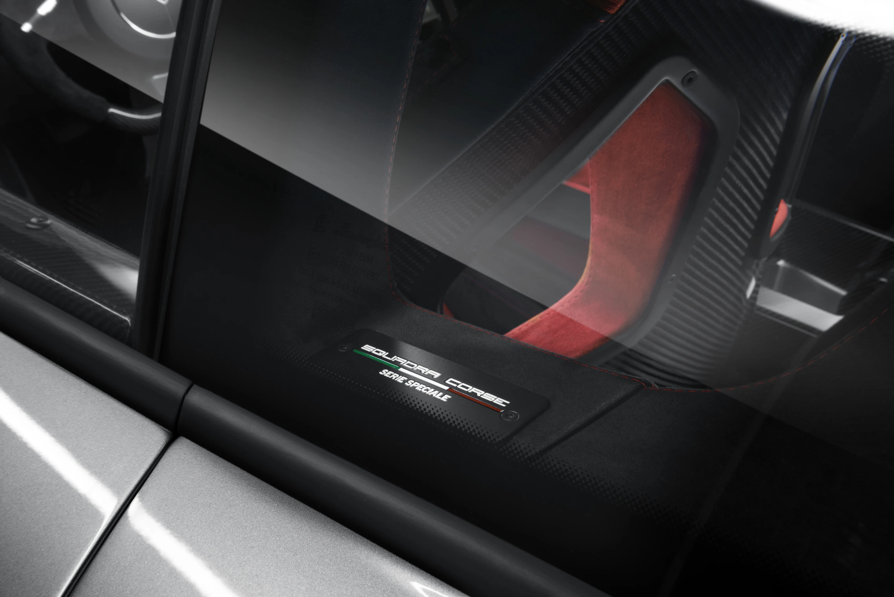 Squadra Corse Gallardo, to be shown at this year's Frankfurt Auto Show, will be offered as a limited series edition