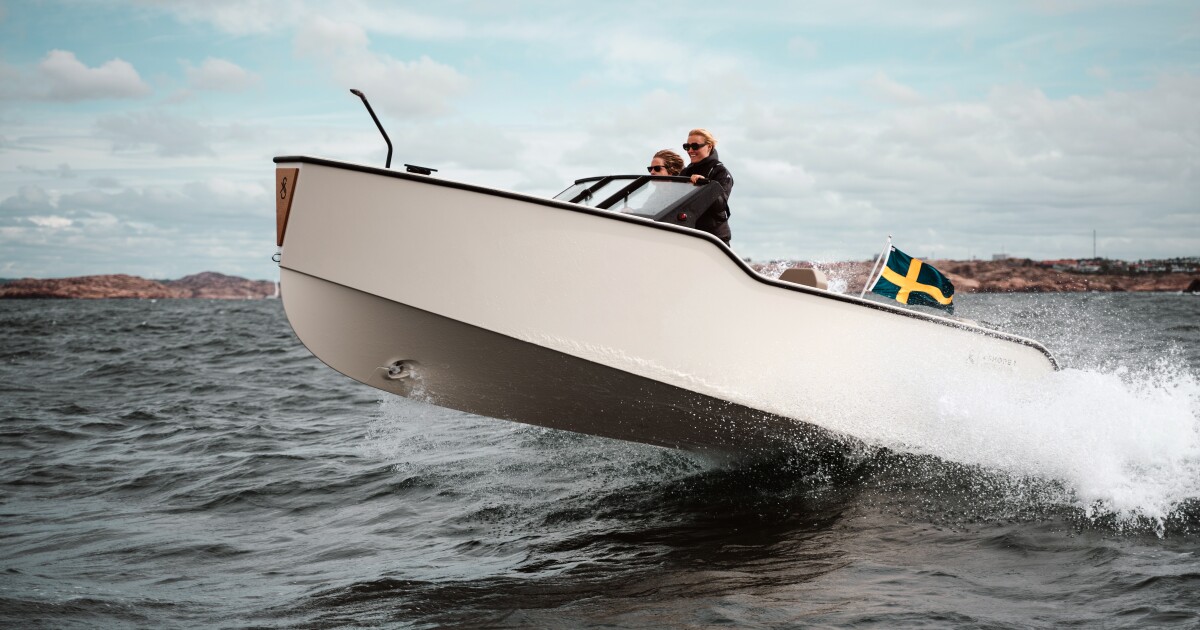X Shore announces smaller, much less pricey X Shore 1 electric boat