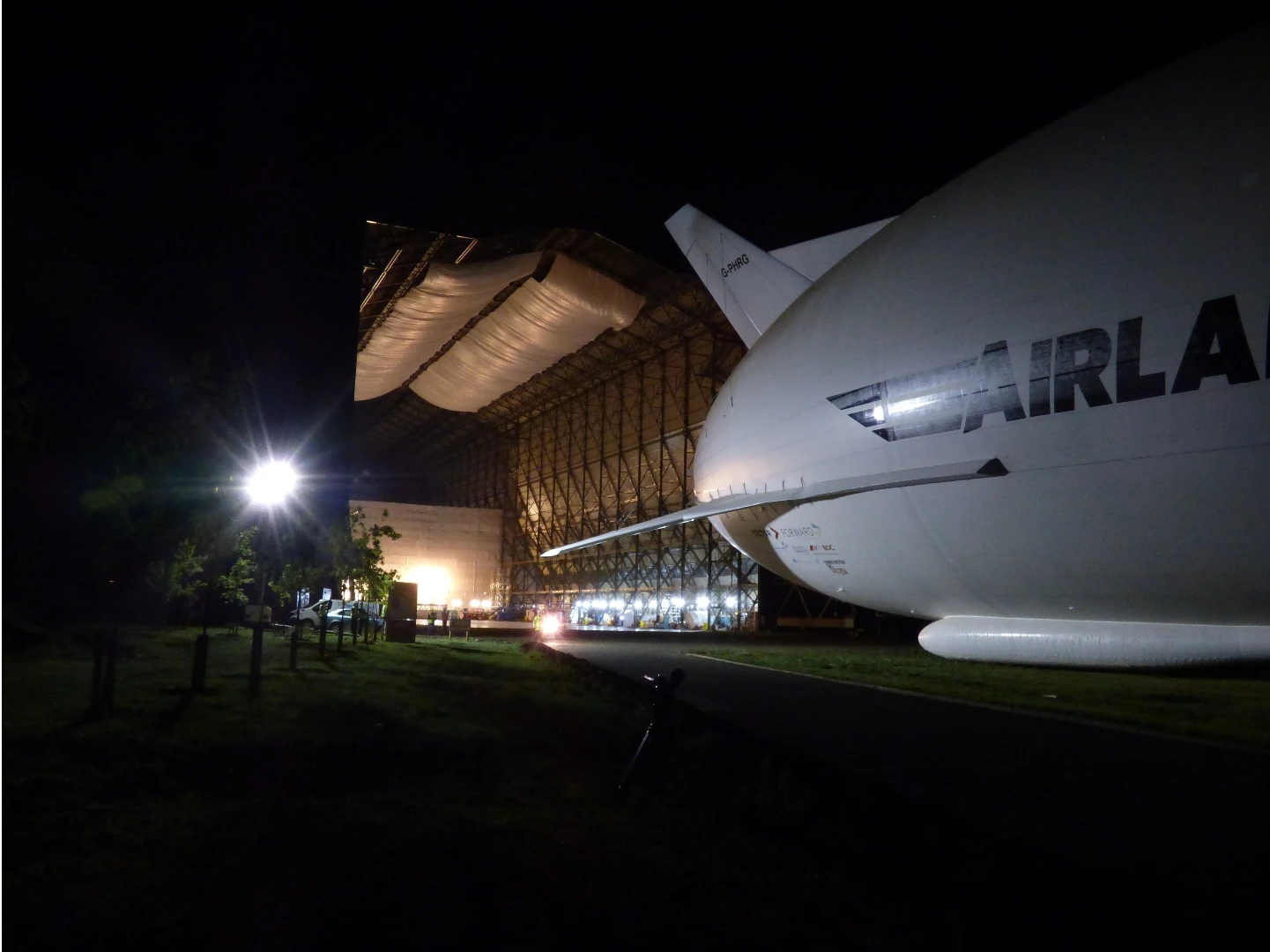 Airlander 10 leaving Airship Shed 1