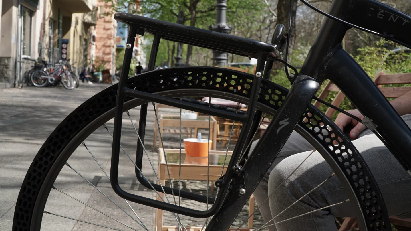 The BigRep prototype replaces the air inside a tire with honeycomb support structures