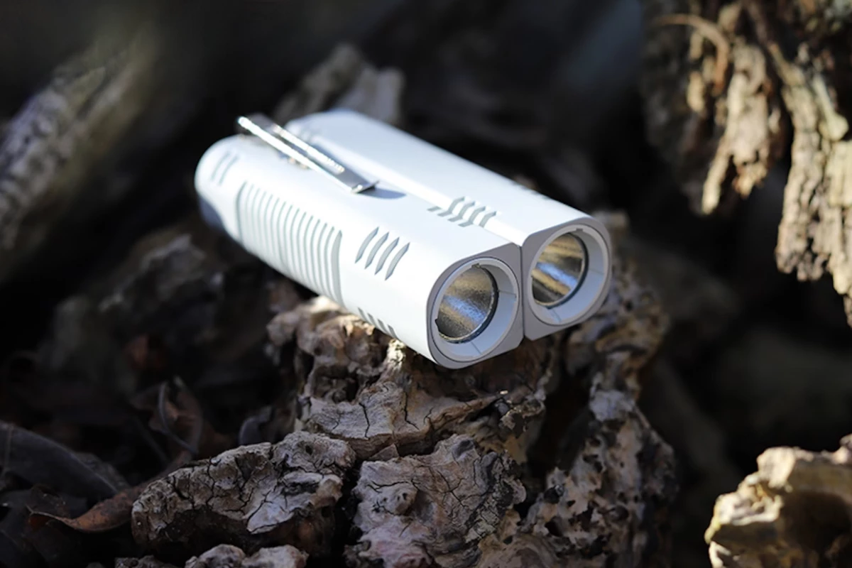 The Dynamic Duo consists of one wide-beam and one narrow-beam flashlight