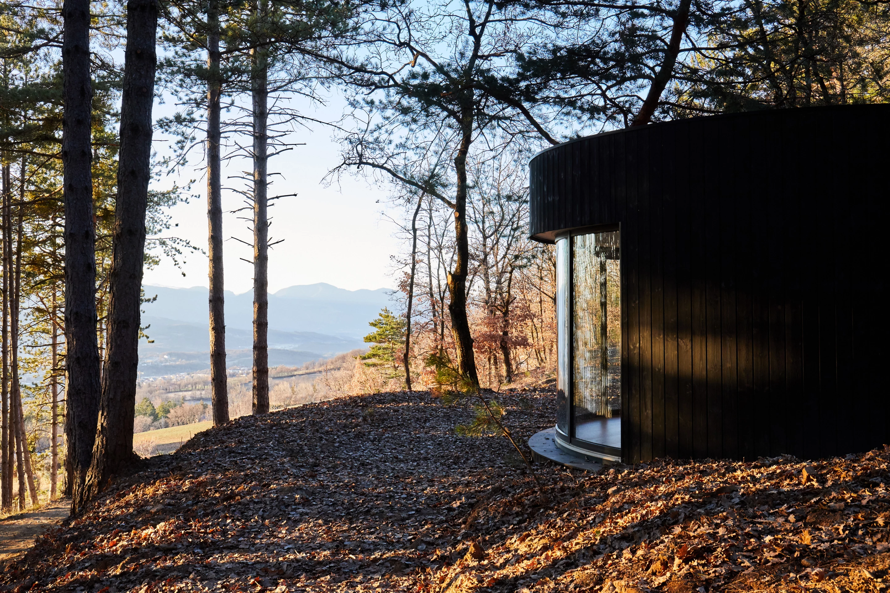 As of writing, orders are now open for the LumiPod in Europe and Lumicene plans to make it available in the United States, Canada, Australia and New Zealand soon